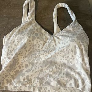 LULULEMON ALIGN™ CROPPED TANK TOP
Cheetah Camo. Shelf bra, removable cups